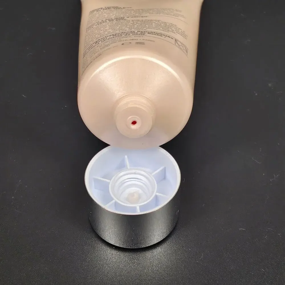 Clinique moisture surge